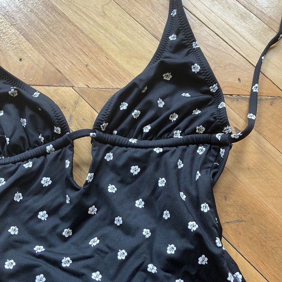 Madewell one piece - Picture 2 of 7